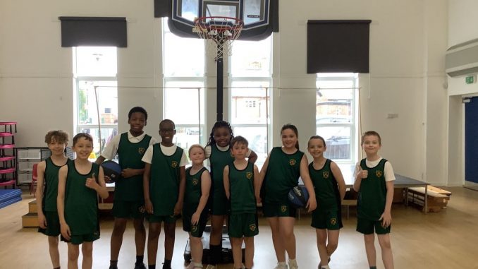 Basketballers 678x381