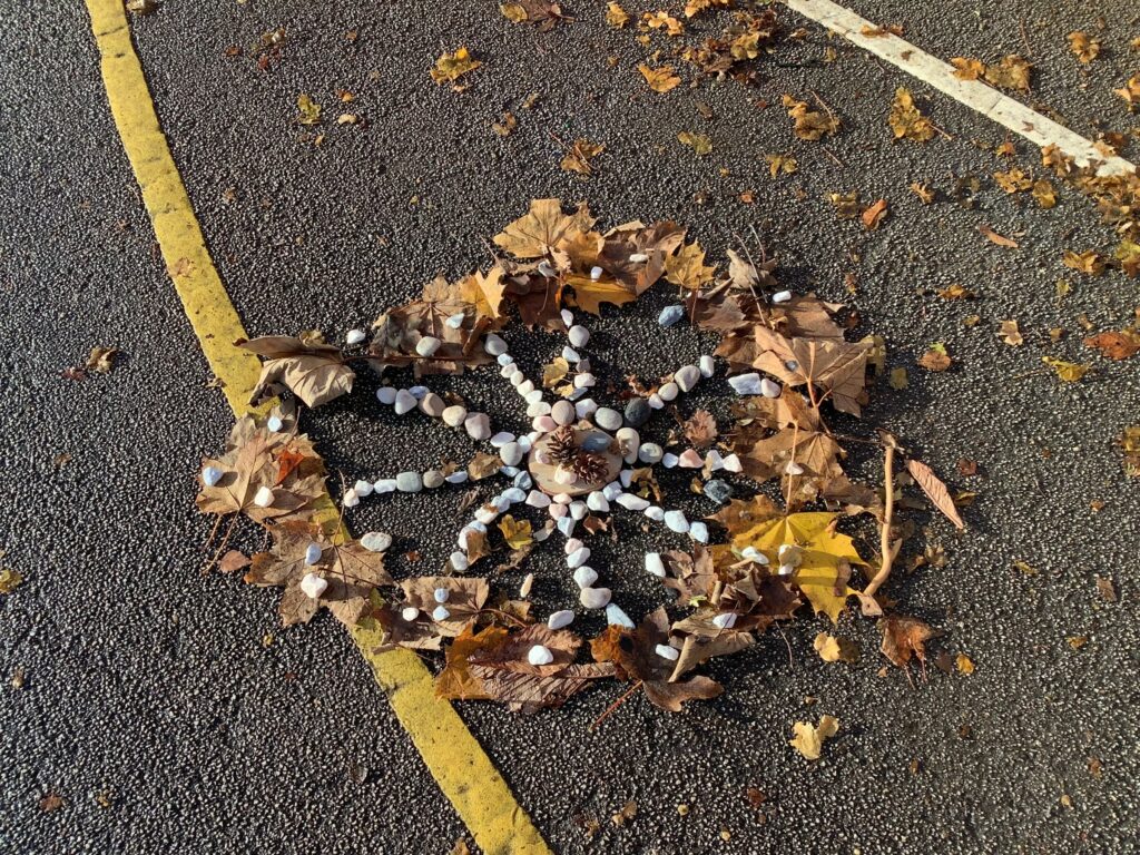 Y3's Outdoors Art Lesson